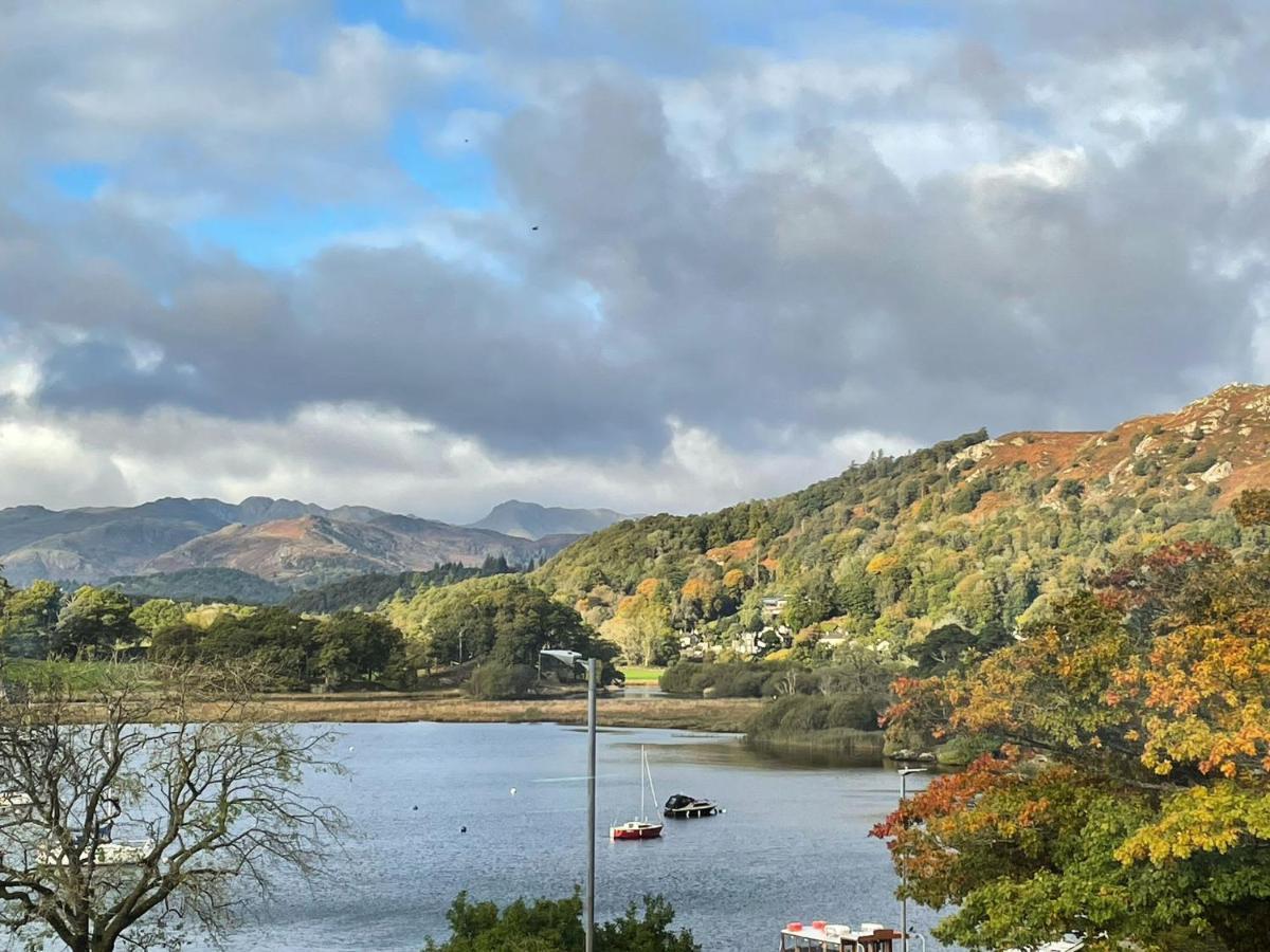 Brand New - Contemporary - 2 Bedroom - 2 Bathroom - Spacious Apartment - Lake Views Ambleside Exterior foto